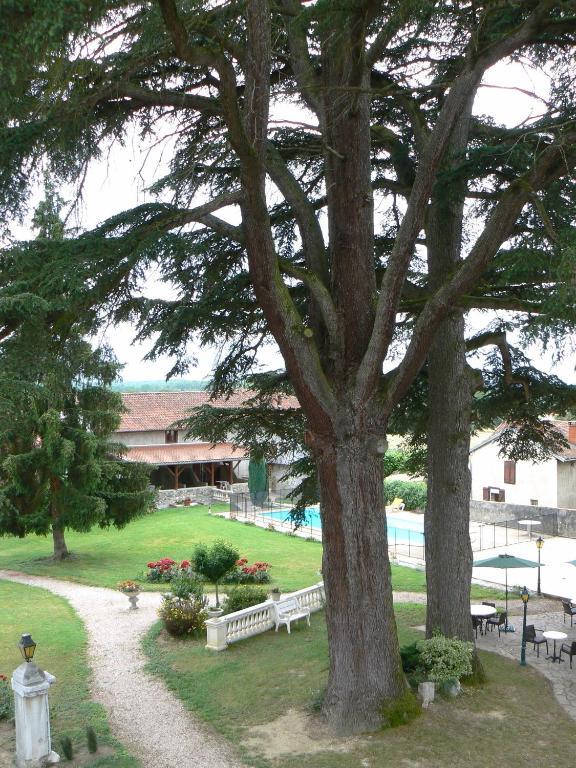 Hostellerie Des Cedres Villeneuve-de-Rivière Zewnętrze zdjęcie